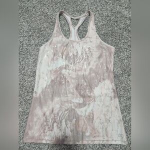 Carrie Underwood workout tank top